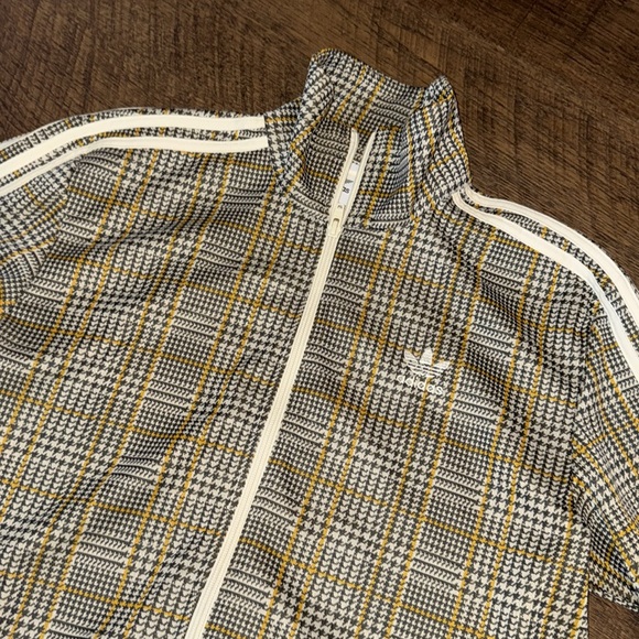 Adidas men’s jacket - Picture 3 of 4